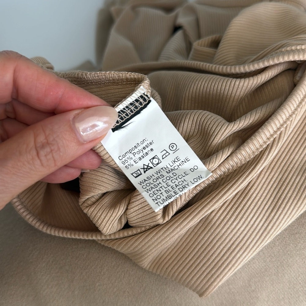 Milumia Tan Sleeveless Racerback Ribbed Bodysuit  Size Large - Picture 9 of 9